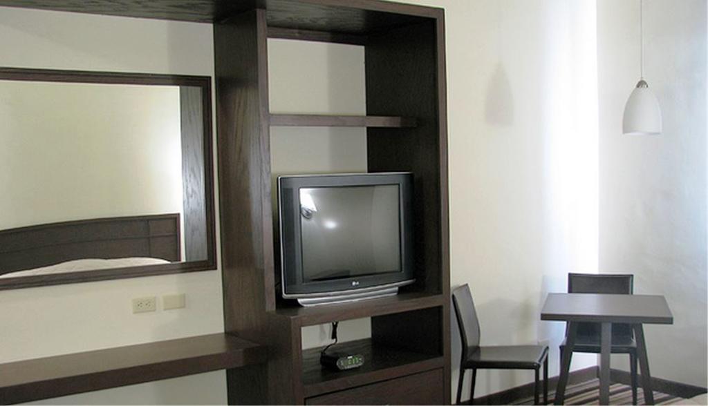 Hotel Alameda Express Matamoros  Oda fotoğraf