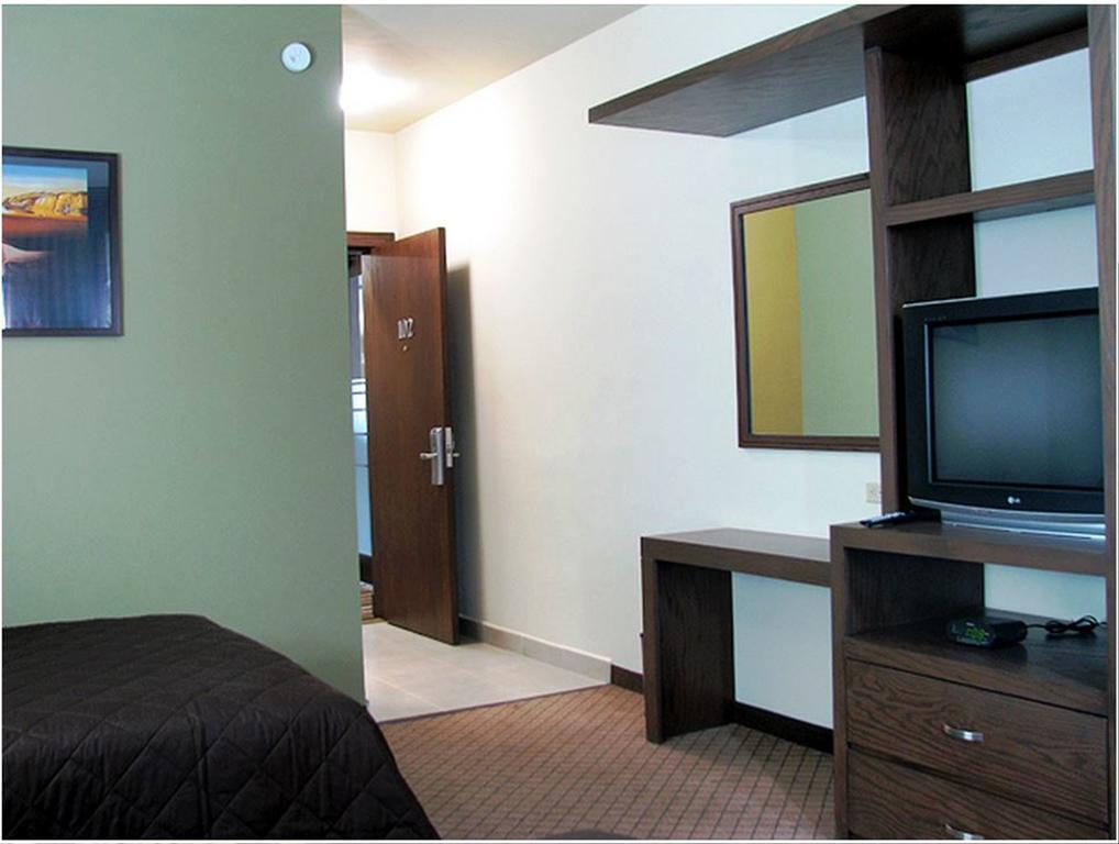 Hotel Alameda Express Matamoros  Oda fotoğraf