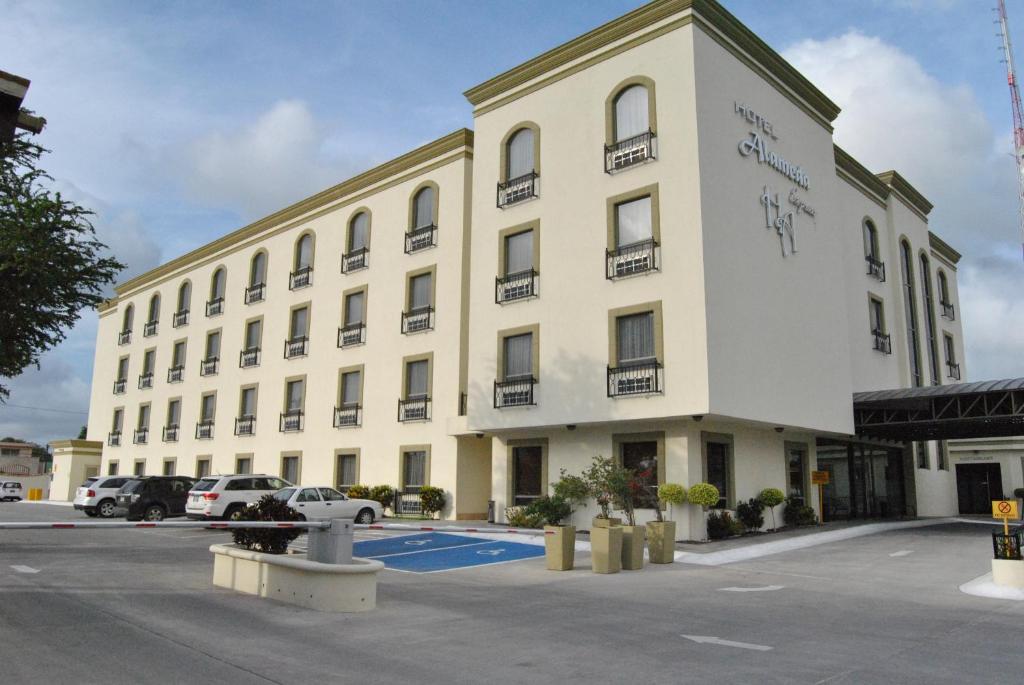 Hotel Alameda Express Matamoros  Dış mekan fotoğraf